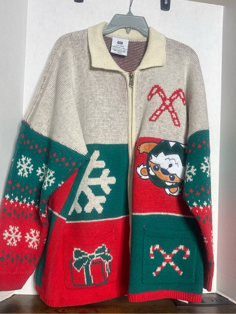 Disney Parks Exclusive 2022 Christmas Ewok Wicket Sprit Jersey Cardigan Men’s L